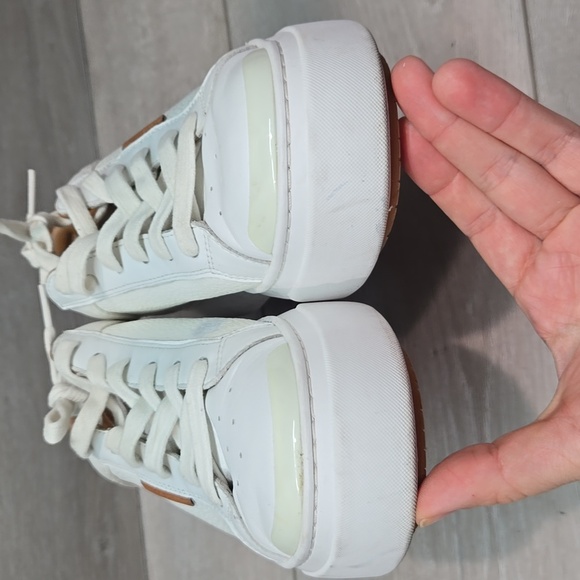 Tory Burch Women's Ladybug Leather Logo Platform Sneakers Shoes Sz 8.5M - Picture 6 of 15